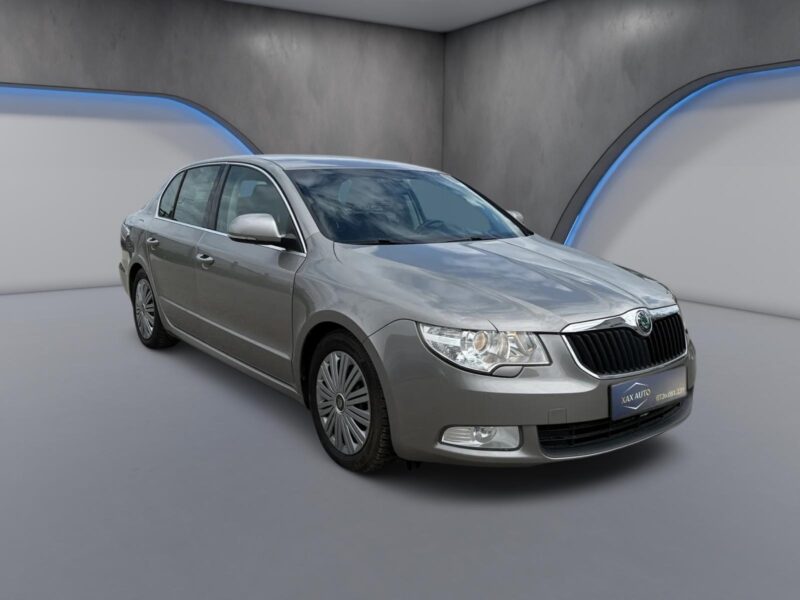 Skoda Superb 1.4i 2009 - imagine 4