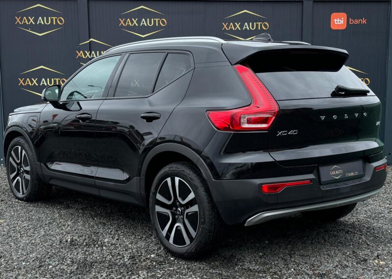 VOLVO XC40 T5 Business Plus Plug-In Hybrid - imagine 4