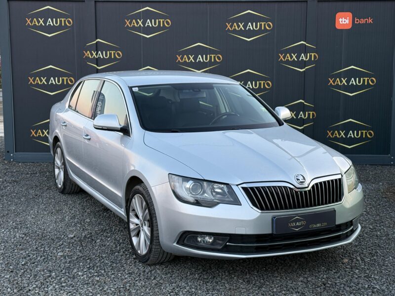 Skoda Superb 2.0i Automat 2015 - imagine 2