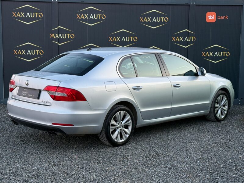 Skoda Superb 2.0i Automat 2015 - imagine 5