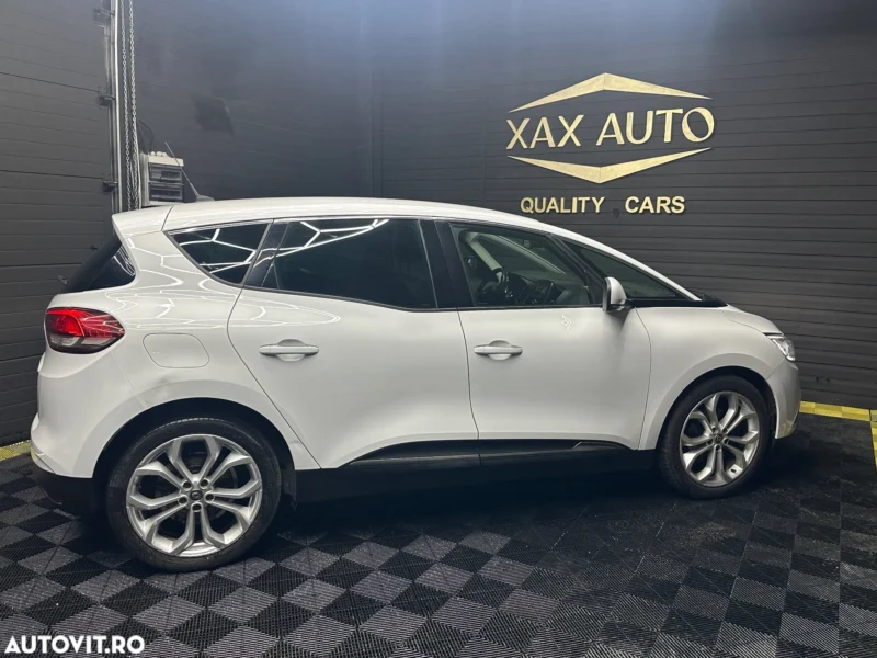 Renault Scenic - imagine 5