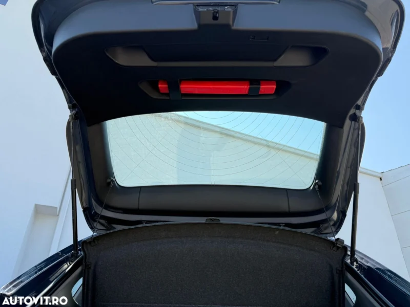 BMW X1 xDrive18d xLine - imagine 12