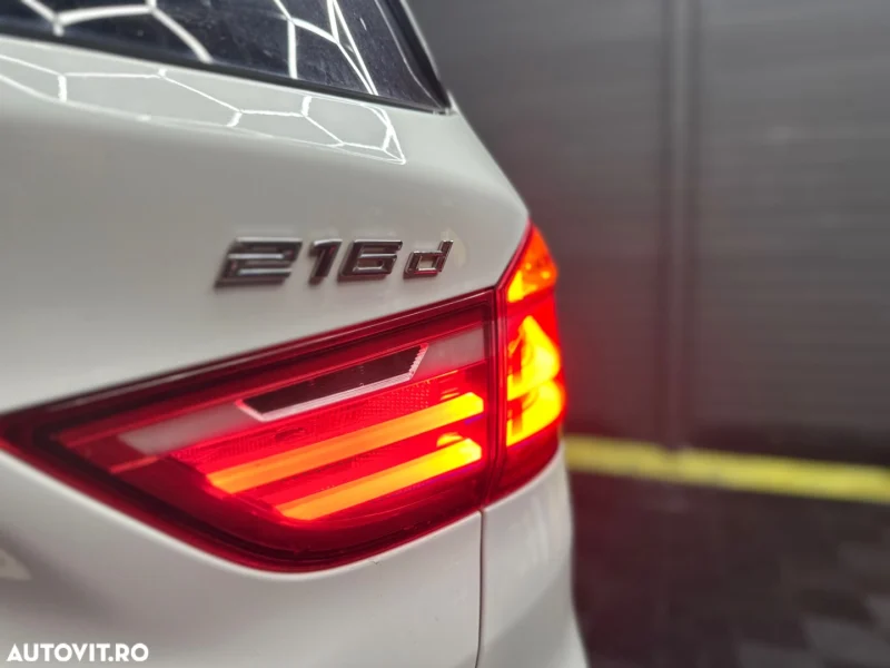 BMW Seria 2 216d Gran Tourer Sport Line - imagine 9