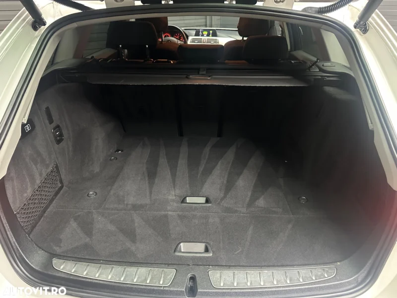 BMW Seria 3 320d Touring Aut. Sport Line - imagine 14