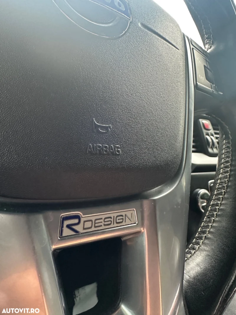 Volvo V40 D4 VEA R-Design - imagine 16
