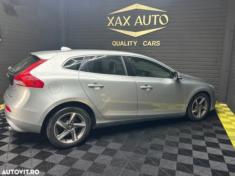 Volvo V40 D4 VEA R-Design - imagine 3