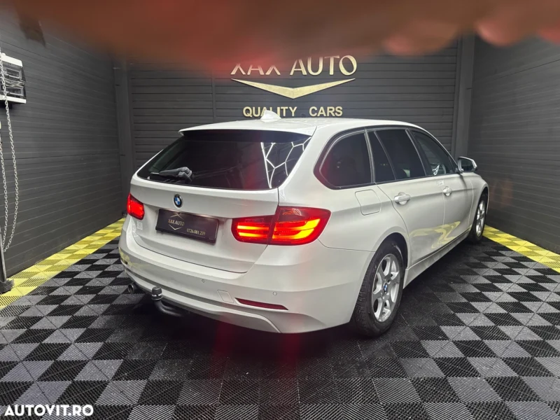 BMW Seria 3 320d Touring Aut. Sport Line - imagine 4