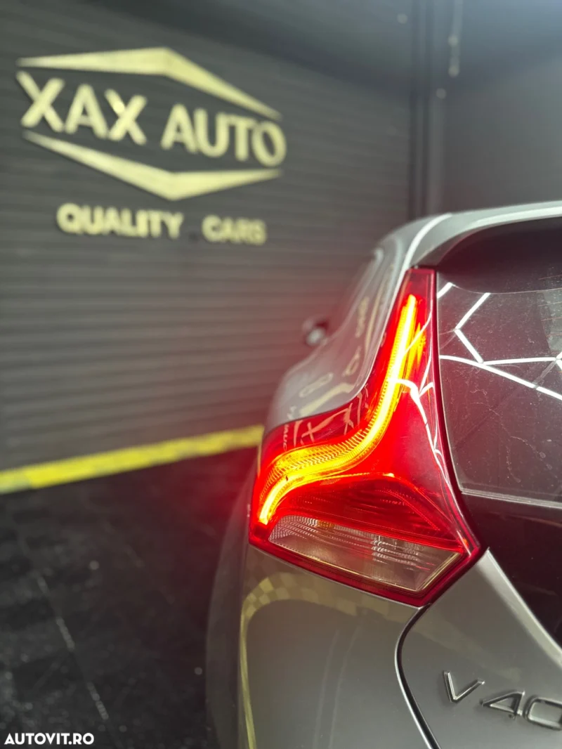 Volvo V40 D4 VEA R-Design - imagine 12