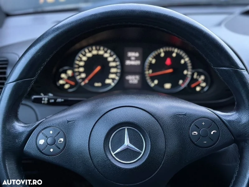 Mercedes-Benz CLC 180 Kompressor - imagine 19