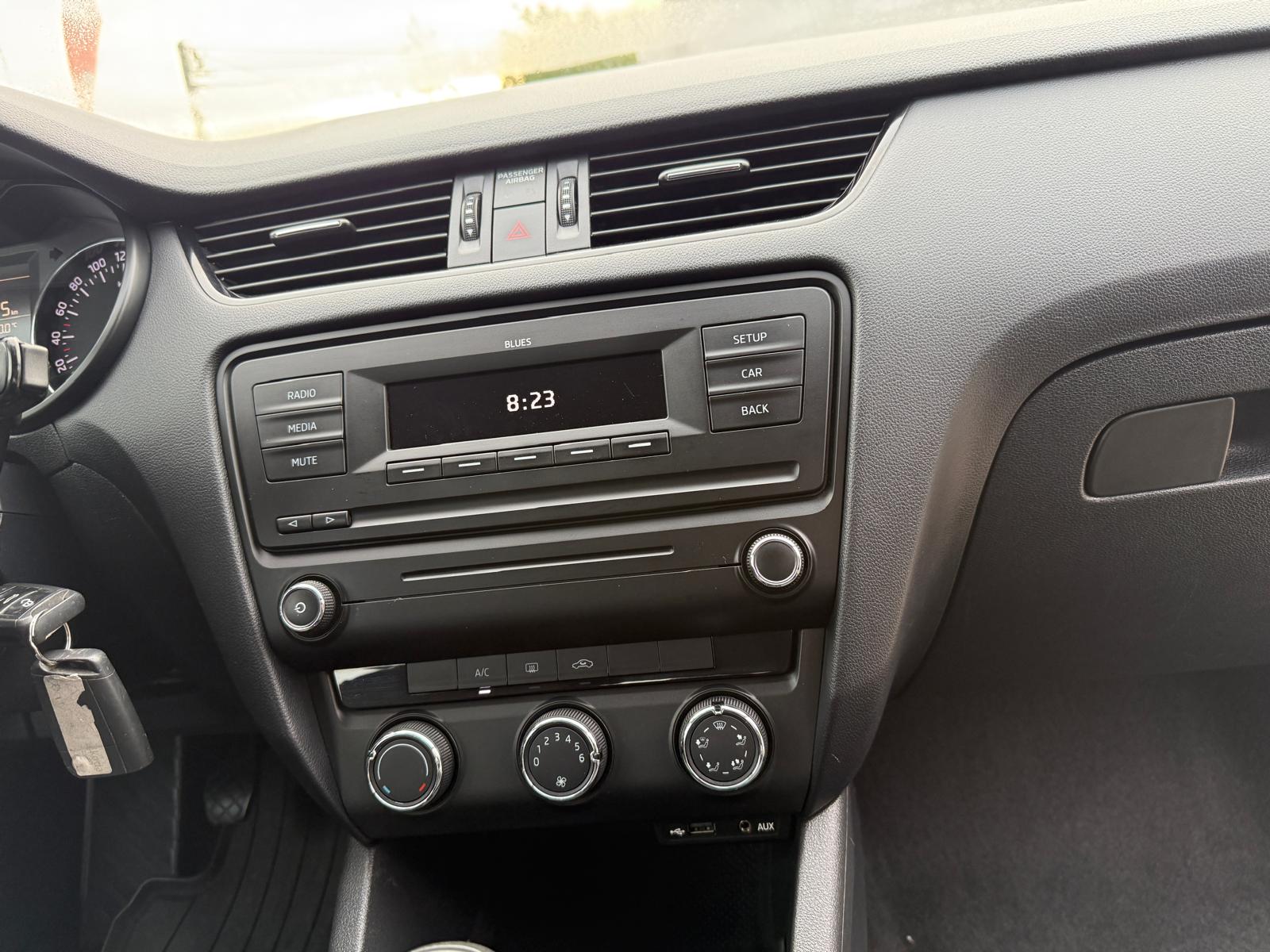 Masini in rate Timisoara | Masini rulate in rate cu avans 0% | Parc Auto Timisoara | XAX Auto Skoda Octavia 1.6 TDI 105 CP - imagine 8