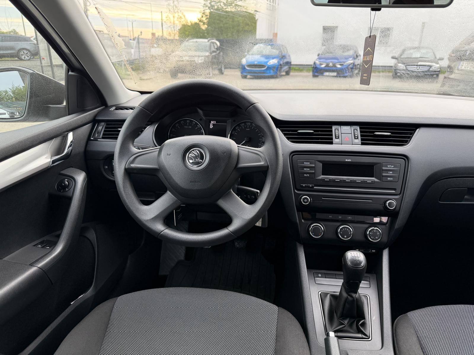 Masini in rate Timisoara | Masini rulate in rate cu avans 0% | Parc Auto Timisoara | XAX Auto Skoda Octavia 1.6 TDI 105 CP - imagine 11