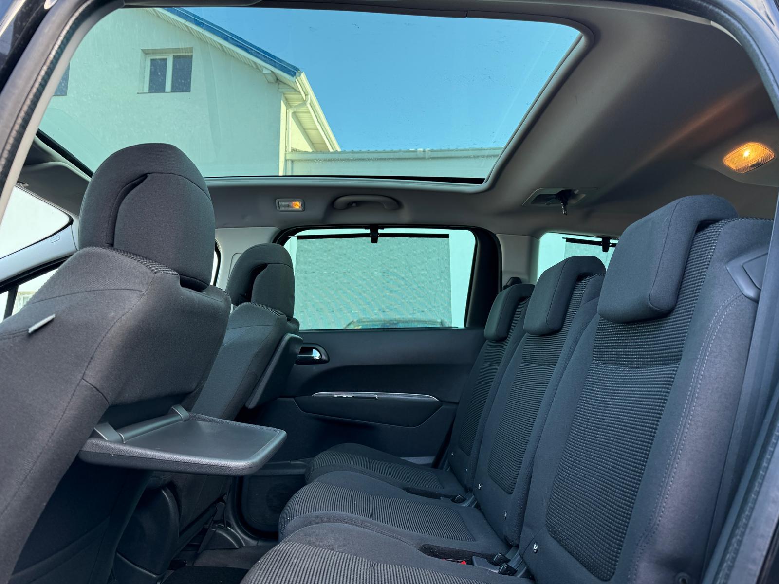 Masini in rate Timisoara | Masini rulate in rate cu avans 0% | Parc Auto Timisoara | XAX Auto PEUGEOT 5008 *** 7 LOCURI *** - imagine 10