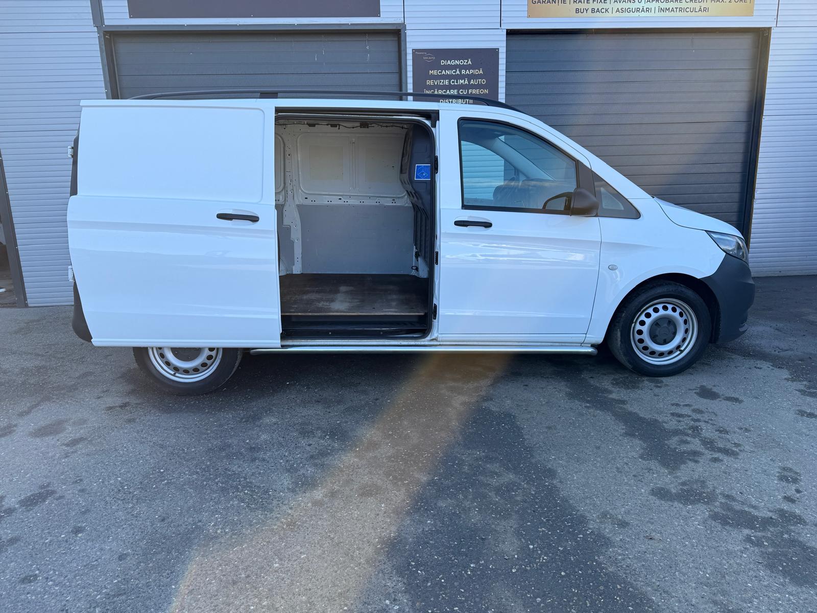 Masini in rate Timisoara | Masini rulate in rate cu avans 0% | Parc Auto Timisoara | XAX Auto MERCEDES-BENZ VITO *** 3 LOCURI *** - imagine 3