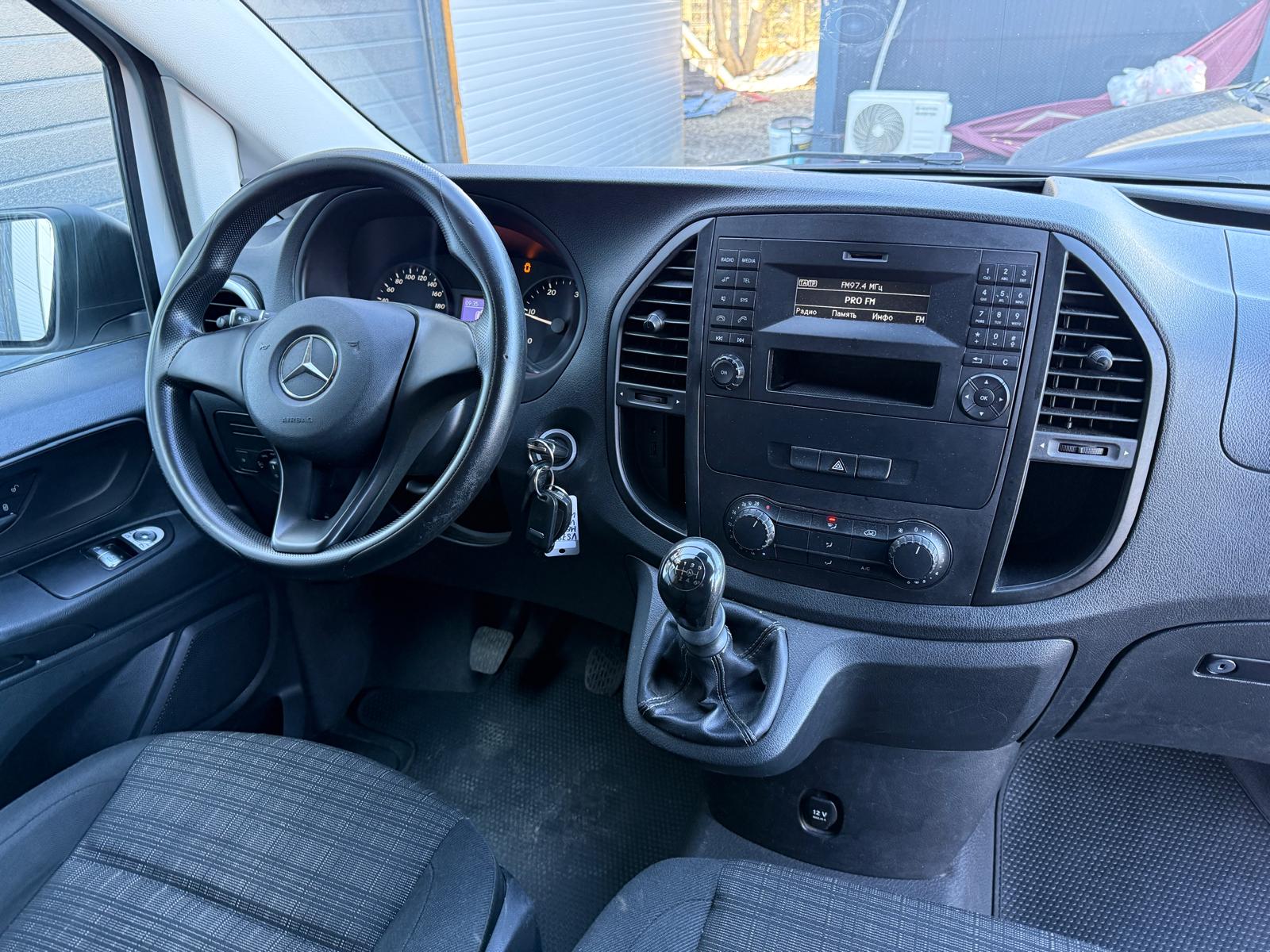 Masini in rate Timisoara | Masini rulate in rate cu avans 0% | Parc Auto Timisoara | XAX Auto MERCEDES-BENZ VITO *** 3 LOCURI *** - imagine 7