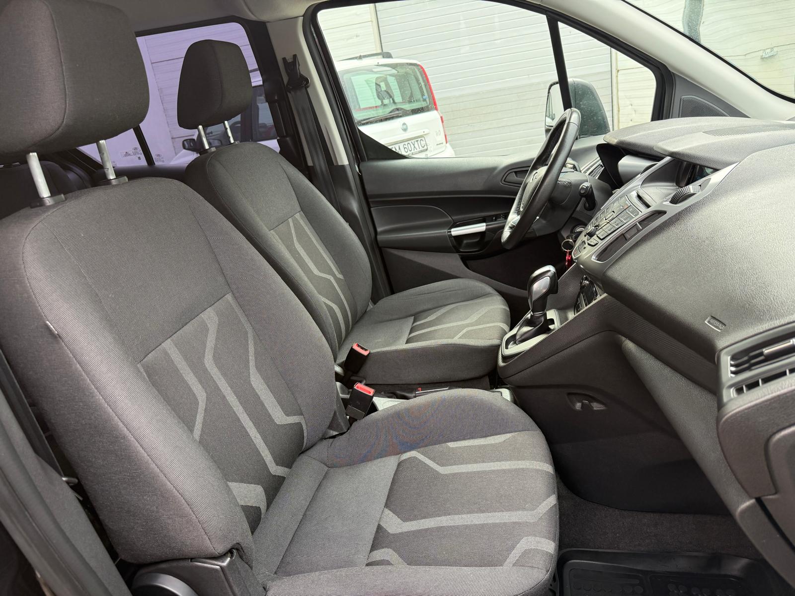 Masini in rate Timisoara | Masini rulate in rate cu avans 0% | Parc Auto Timisoara | XAX Auto FORD TRANSIT CONNECT ST - imagine 13