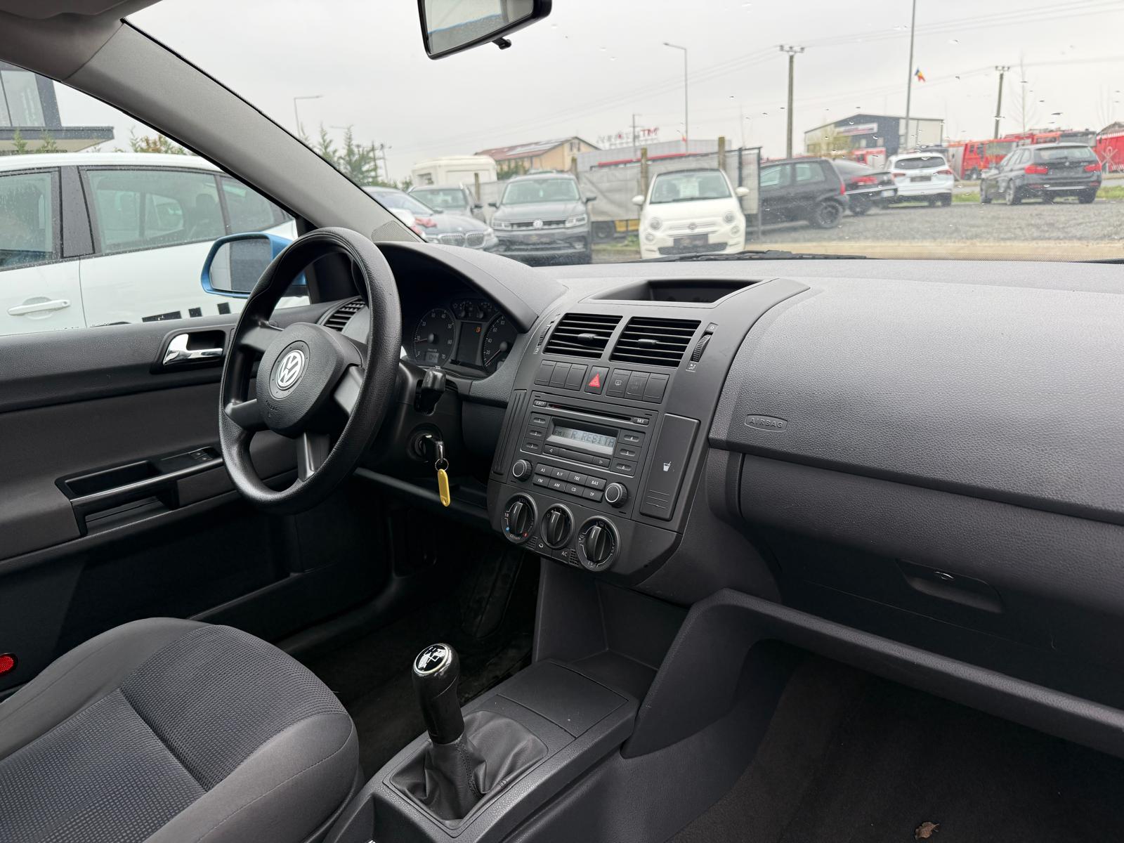Masini in rate Timisoara | Masini rulate in rate cu avans 0% | Parc Auto Timisoara | XAX Auto VOLKSWAGEN POLO - imagine 8