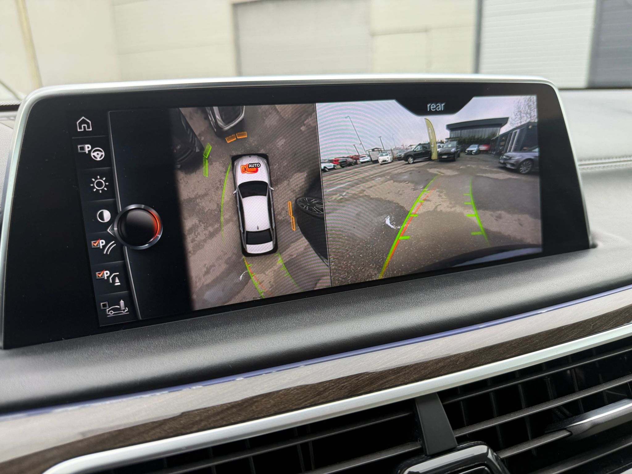 Masini in rate Timisoara | Masini rulate in rate cu avans 0% | Parc Auto Timisoara | XAX Auto BMW 750 Ld XDRIVE - imagine 11