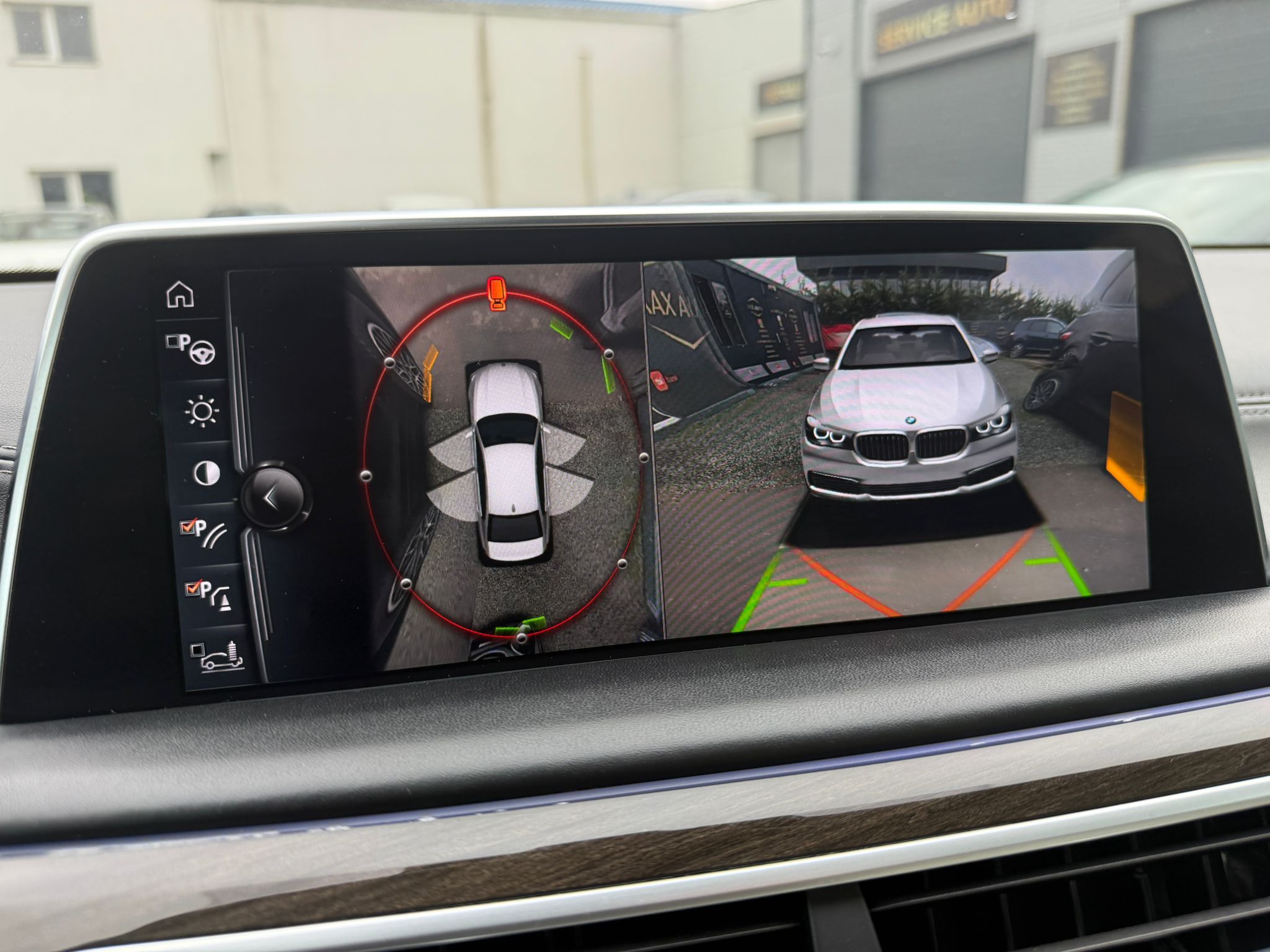 Masini in rate Timisoara | Masini rulate in rate cu avans 0% | Parc Auto Timisoara | XAX Auto BMW 750 Ld XDRIVE - imagine 12