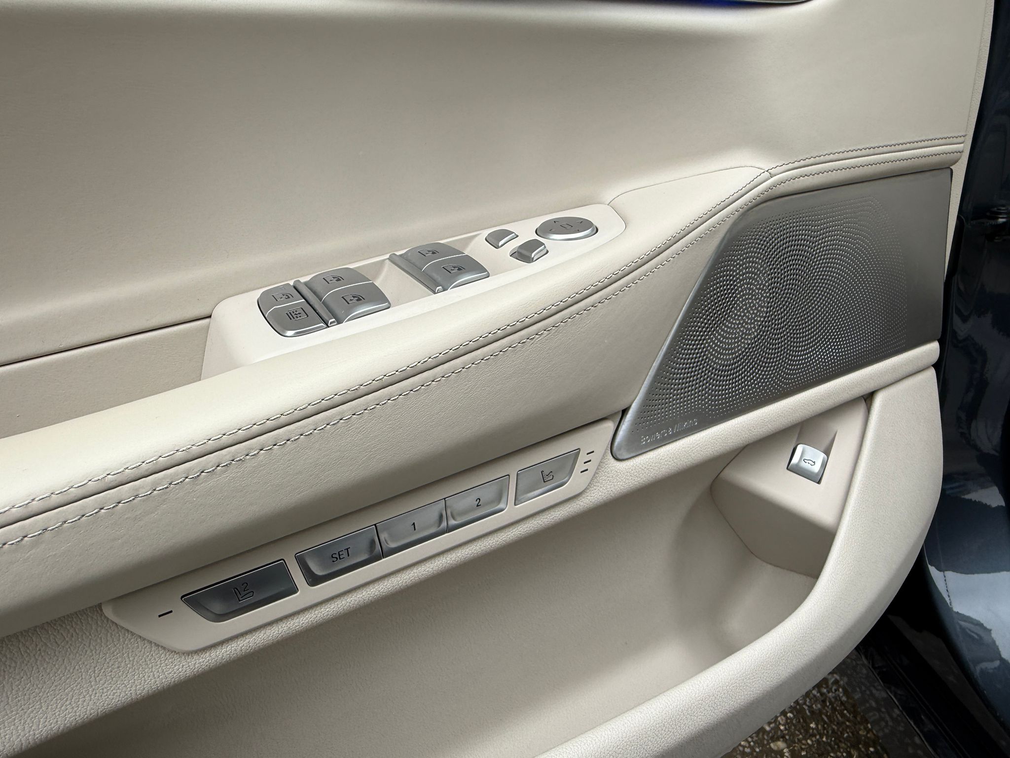 Masini in rate Timisoara | Masini rulate in rate cu avans 0% | Parc Auto Timisoara | XAX Auto BMW 750 Ld XDRIVE - imagine 16