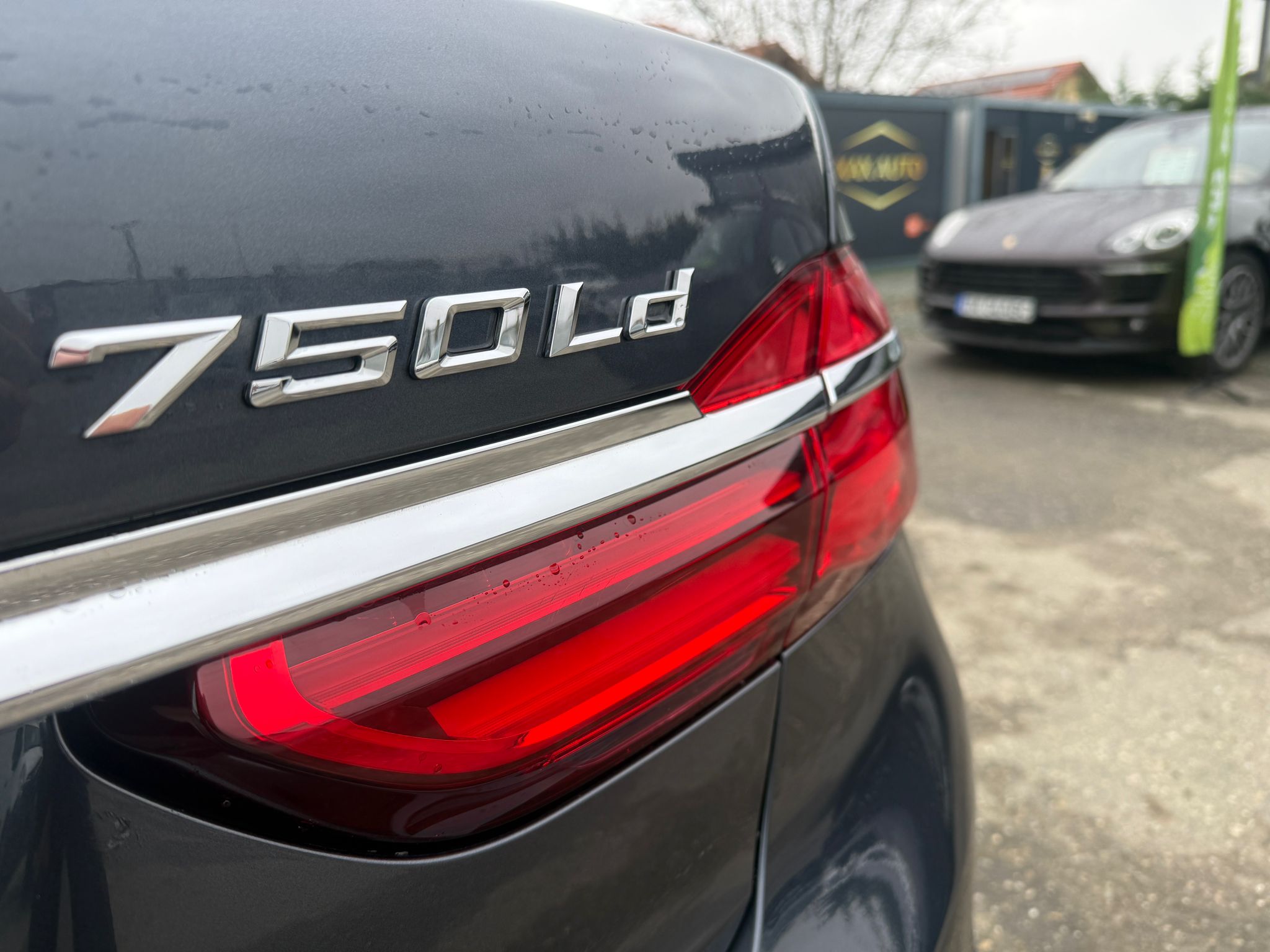 Masini in rate Timisoara | Masini rulate in rate cu avans 0% | Parc Auto Timisoara | XAX Auto BMW 750 Ld XDRIVE - imagine 20