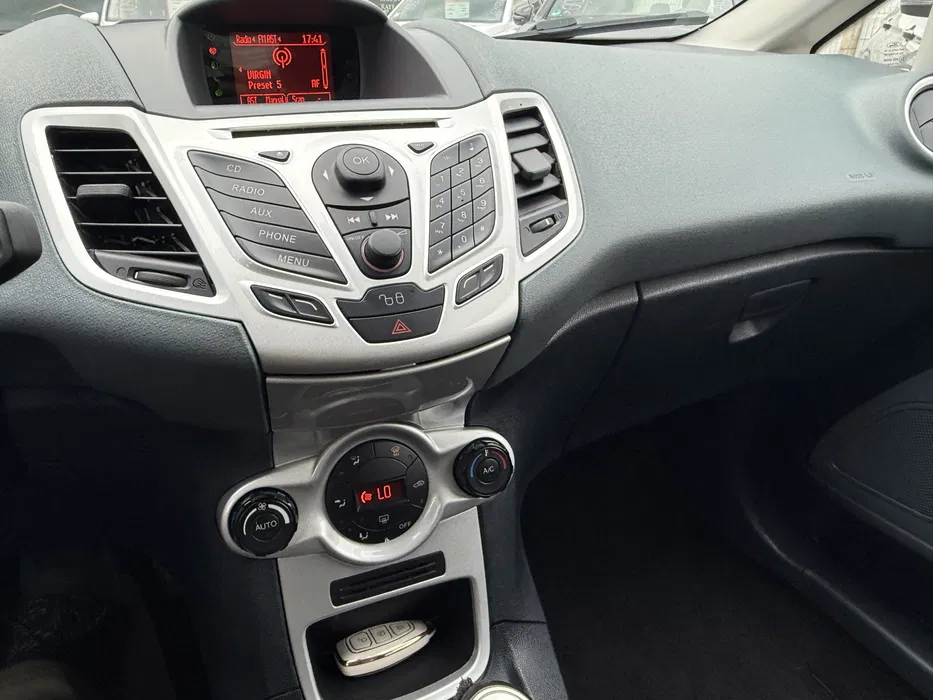 Masini in rate Timisoara | Masini rulate in rate cu avans 0% | Parc Auto Timisoara | XAX Auto Ford Fiesta Titanium - imagine 8