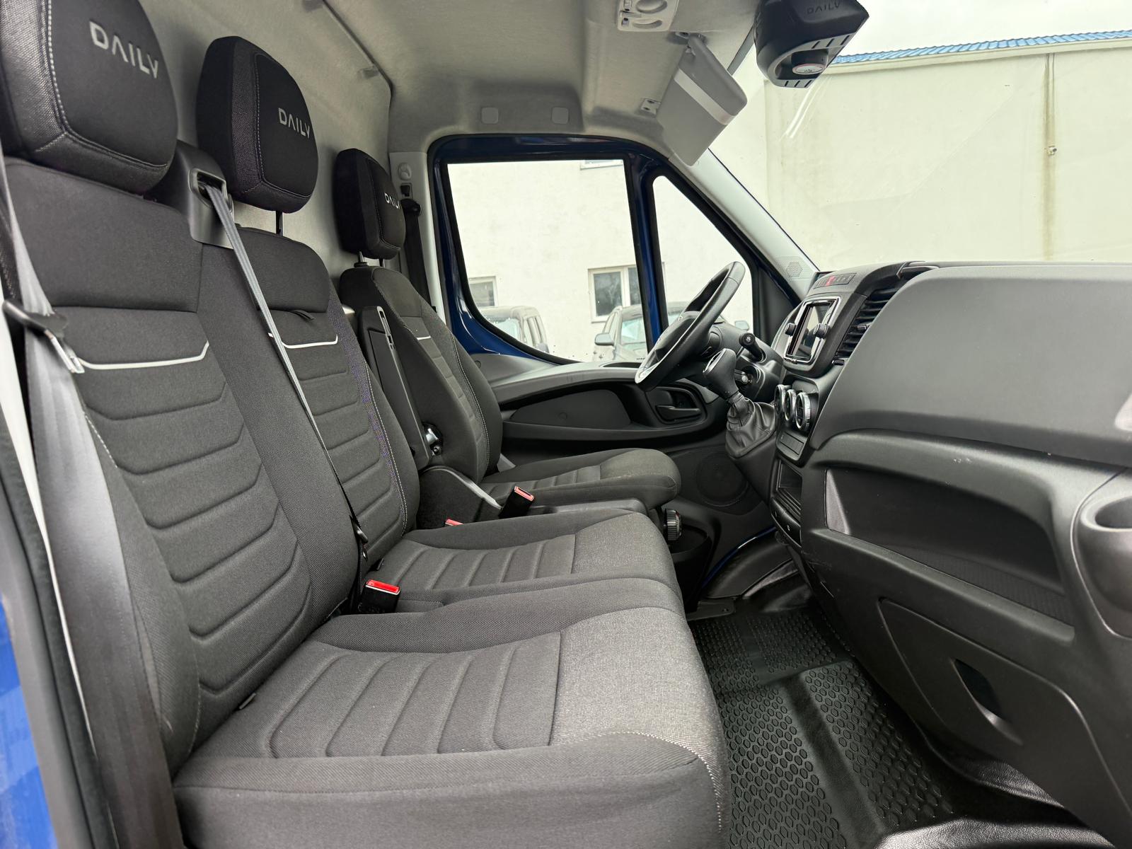 Masini in rate Timisoara | Masini rulate in rate cu avans 0% | Parc Auto Timisoara | XAX Auto IVECO DAILY 35-180 HI-MATIC FRIGO - imagine 8
