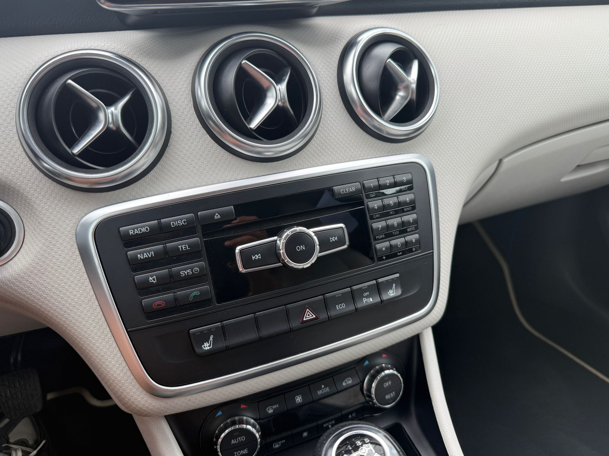 Masini in rate Timisoara | Masini rulate in rate cu avans 0% | Parc Auto Timisoara | XAX Auto MERCEDES BENZ A 180 - imagine 9