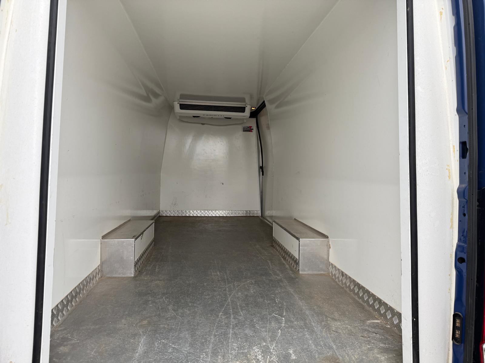Masini in rate Timisoara | Masini rulate in rate cu avans 0% | Parc Auto Timisoara | XAX Auto IVECO DAILY 35-180 HI-MATIC FRIGO - imagine 10