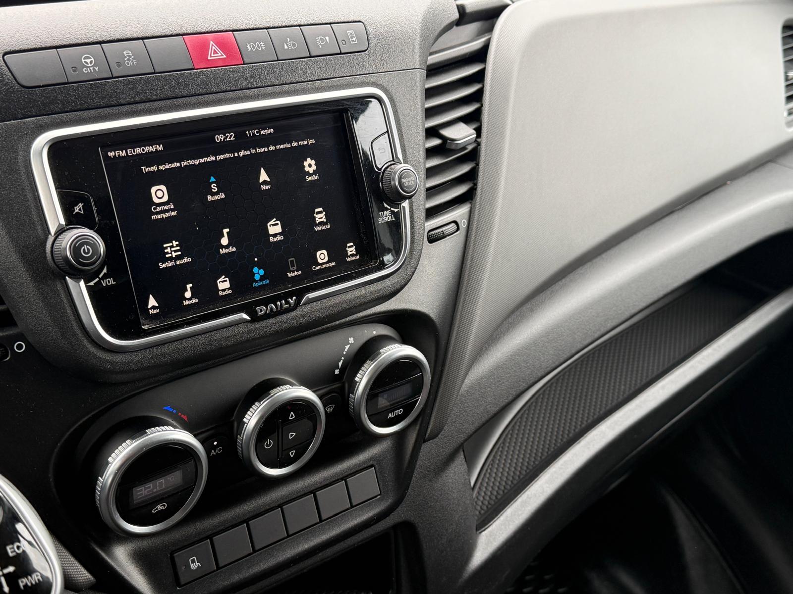 Masini in rate Timisoara | Masini rulate in rate cu avans 0% | Parc Auto Timisoara | XAX Auto IVECO DAILY 35-180 HI-MATIC FRIGO - imagine 14