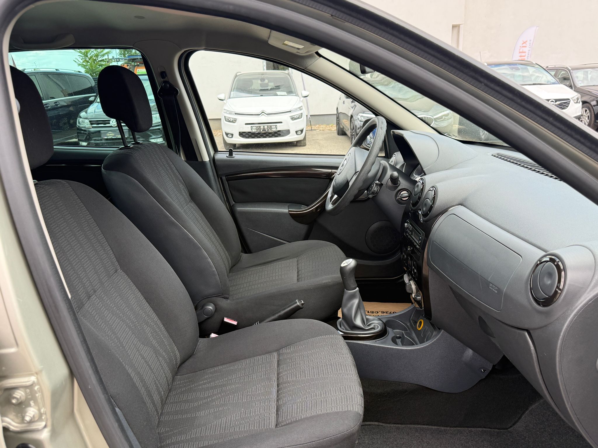Masini in rate Timisoara | Masini rulate in rate cu avans 0% | Parc Auto Timisoara | XAX Auto DACIA DUSTER 1.6.i - imagine 7