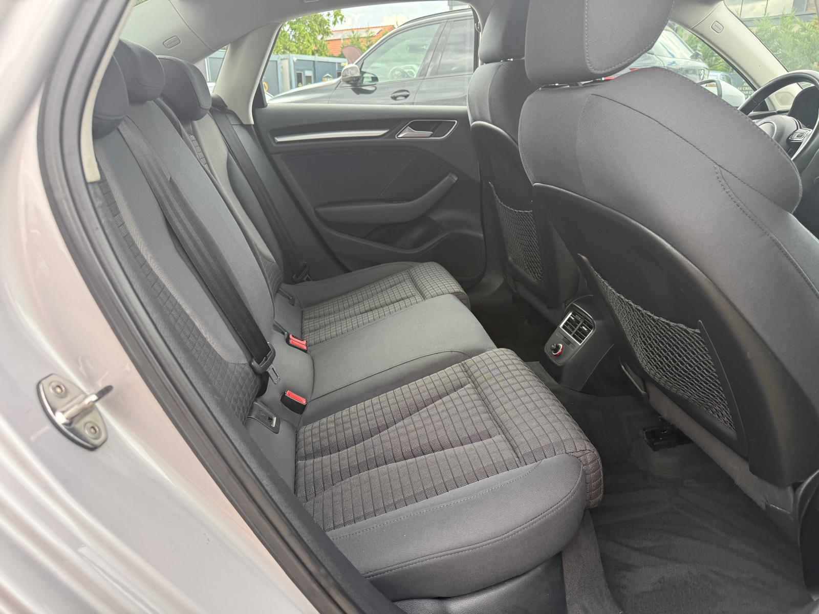 Masini in rate Timisoara | Masini rulate in rate cu avans 0% | Parc Auto Timisoara | XAX Auto AUDI A3 ***2.0 TDI*** - imagine 9