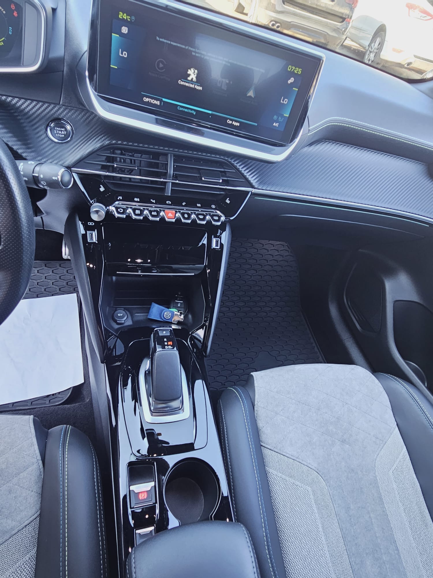 Masini in rate Timisoara | Masini rulate in rate cu avans 0% | Parc Auto Timisoara | XAX Auto PEUGEOT 208 GT***ELECTRIC*** - imagine 7