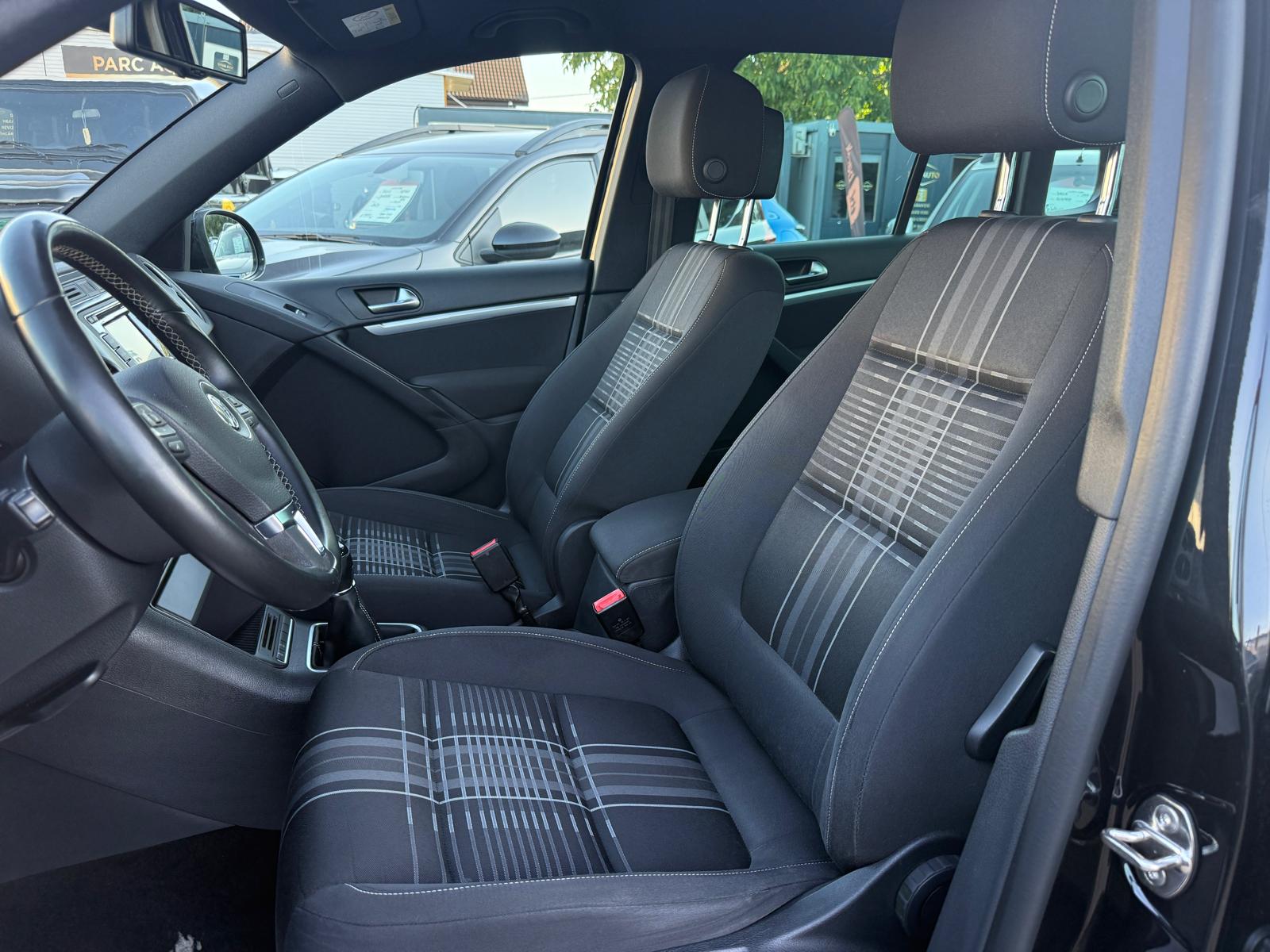 Masini in rate Timisoara | Masini rulate in rate cu avans 0% | Parc Auto Timisoara | XAX Auto VOLKSWAGEN TIGUAN FACELIFT - imagine 11