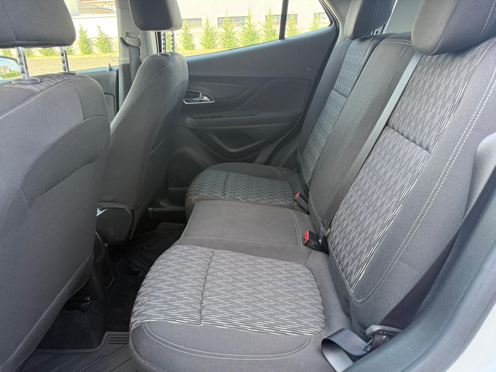 Masini in rate Timisoara | Masini rulate in rate cu avans 0% | Parc Auto Timisoara | XAX Auto OPEL MOKKA 1.7 CDTI Edition ecoFlex - imagine 6