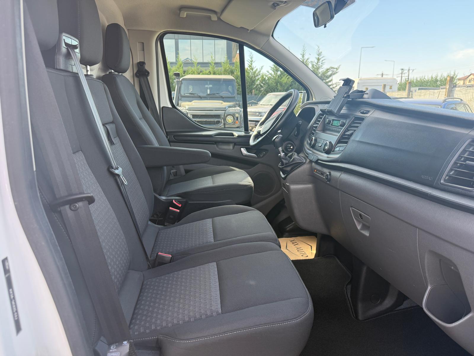 Masini in rate Timisoara | Masini rulate in rate cu avans 0% | Parc Auto Timisoara | XAX Auto FORD TRANSIT CUSTOM ***2020*** - imagine 6