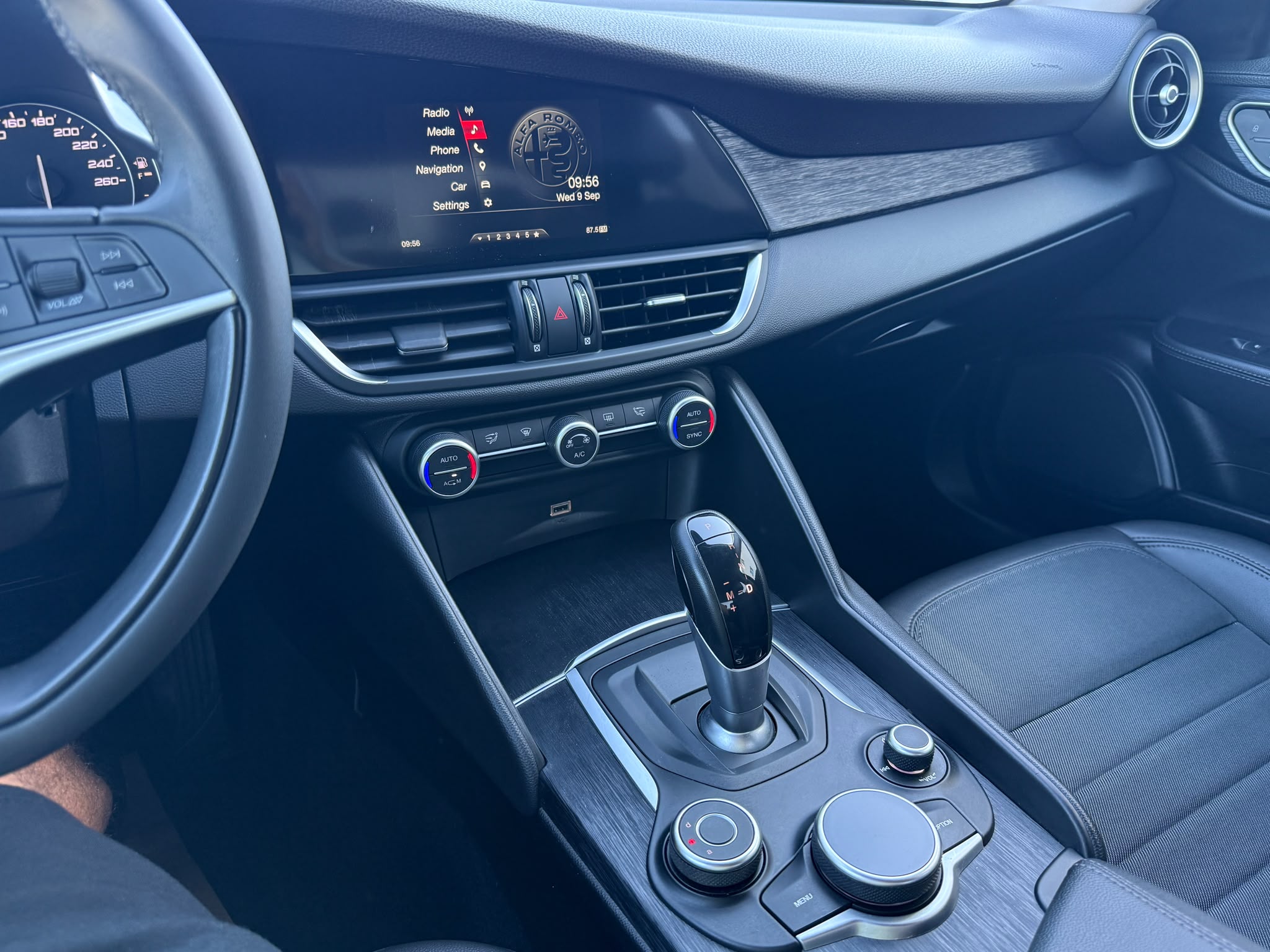 Masini in rate Timisoara | Masini rulate in rate cu avans 0% | Parc Auto Timisoara | XAX Auto ALFA ROMEO GIULIA ***2019***111.000 KM *** - imagine 9