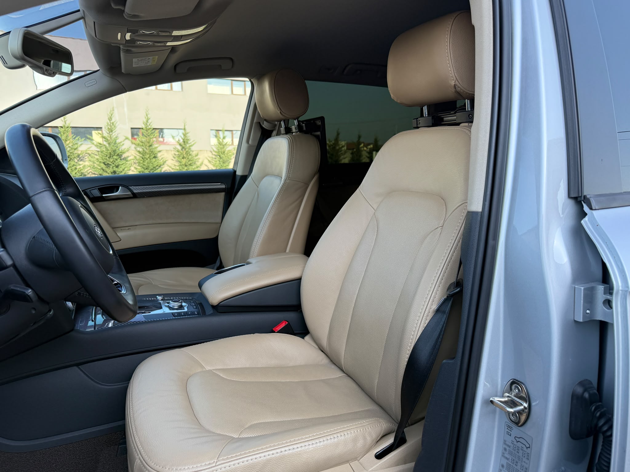 Masini in rate Timisoara | Masini rulate in rate cu avans 0% | Parc Auto Timisoara | XAX Auto AUDI Q7 3.0 tdi***S-LINE*** 4X4***84.000km*** - imagine 6