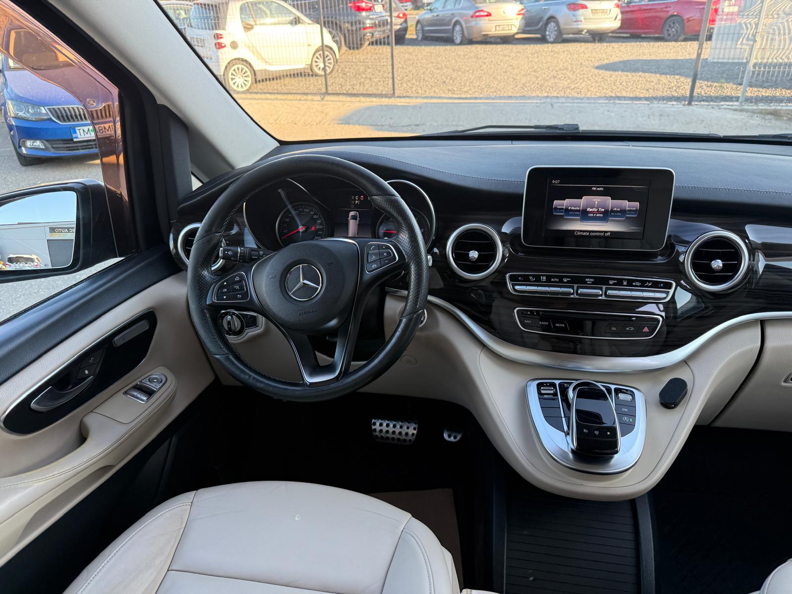 Masini in rate Timisoara | Masini rulate in rate cu avans 0% | Parc Auto Timisoara | XAX Auto MERCEDES BENZ V-KLASSE - imagine 8