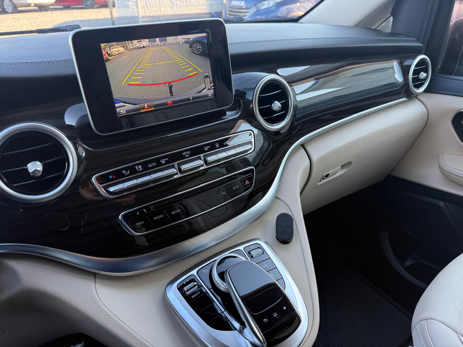 Masini in rate Timisoara | Masini rulate in rate cu avans 0% | Parc Auto Timisoara | XAX Auto MERCEDES BENZ V-KLASSE - imagine 9