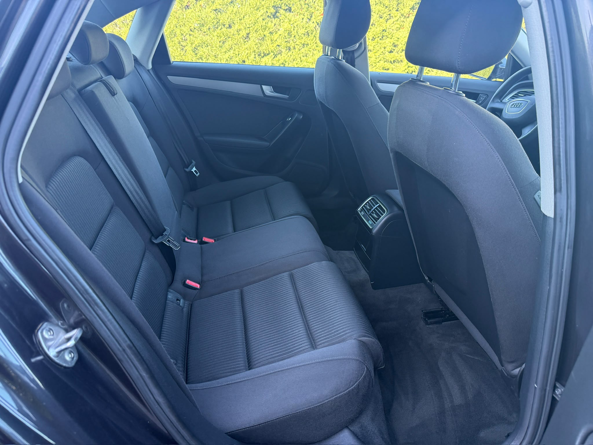 Masini in rate Timisoara | Masini rulate in rate cu avans 0% | Parc Auto Timisoara | XAX Auto AUDI A4 B8 ***2012*** - imagine 5