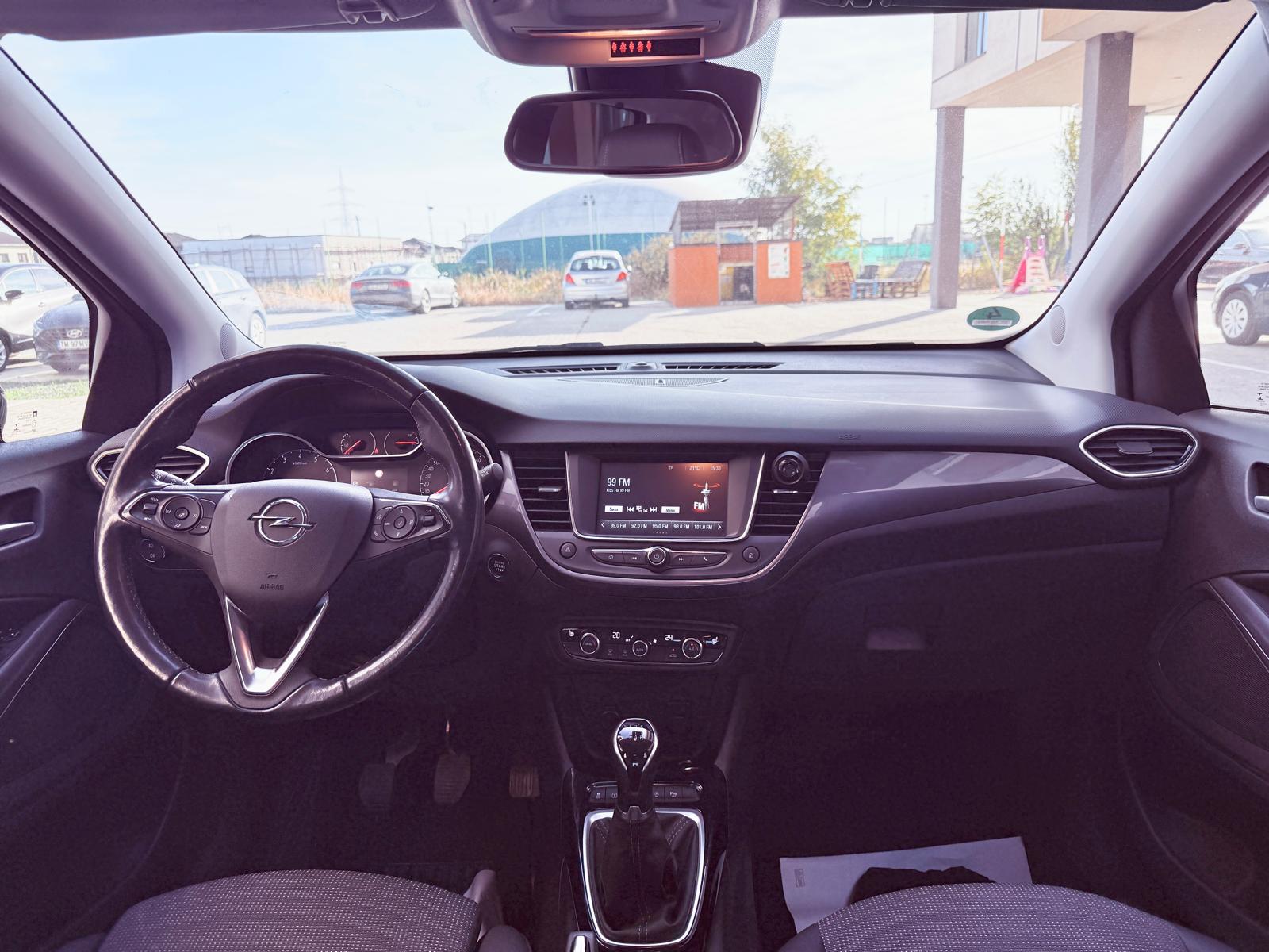 Masini in rate Timisoara | Masini rulate in rate cu avans 0% | Parc Auto Timisoara | XAX Auto Opel Crossland 1.2 ***2022*** Facelift*** - imagine 5